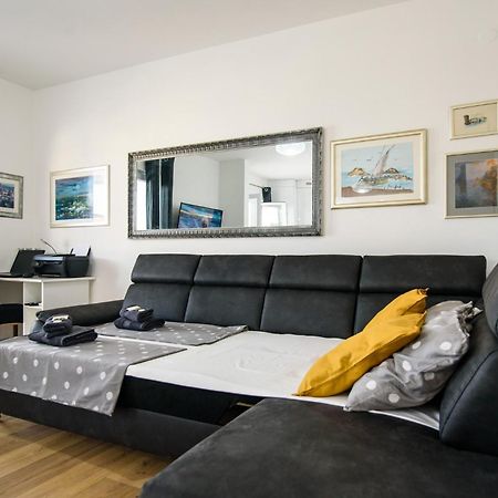 Aurora Seaview Apartment Mlini Esterno foto