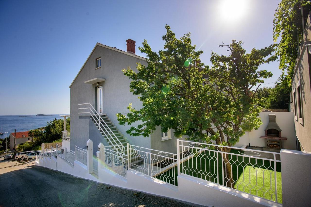 Aurora Seaview Apartment Mlini Esterno foto