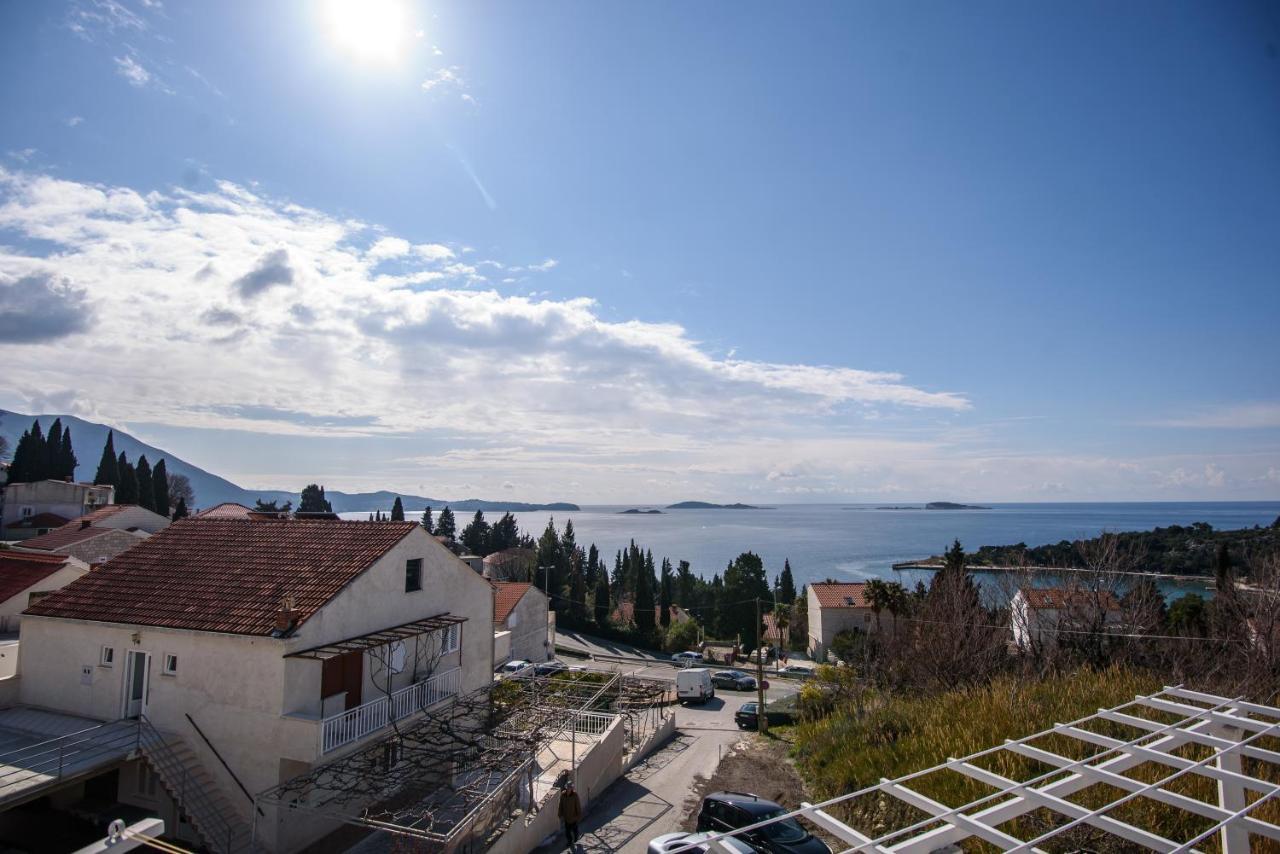 Aurora Seaview Apartment Mlini Esterno foto
